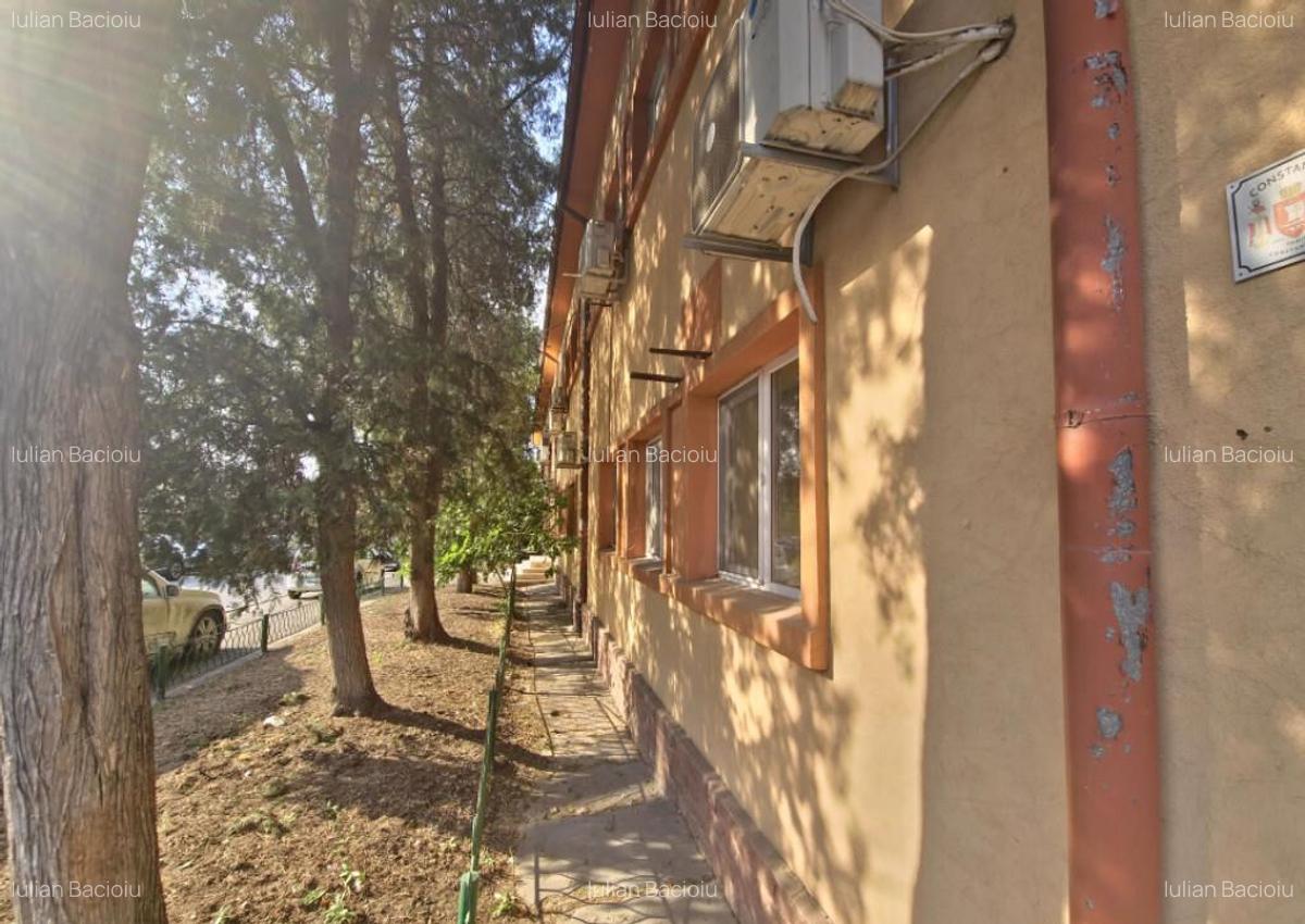 Faleza Nord Cladire birouri cu 25+ incaperi Afacere la c - 32