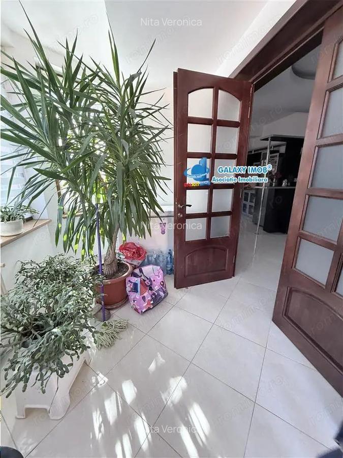 Etaj intreg de inchiriat in vila - Prelungirea Ghencea - 3