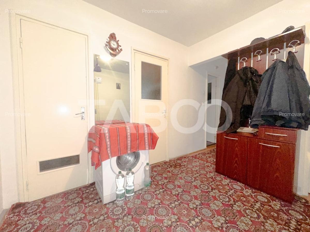 De vanzare apartament cu 4 camere decomandate cartierul Manastur - 3
