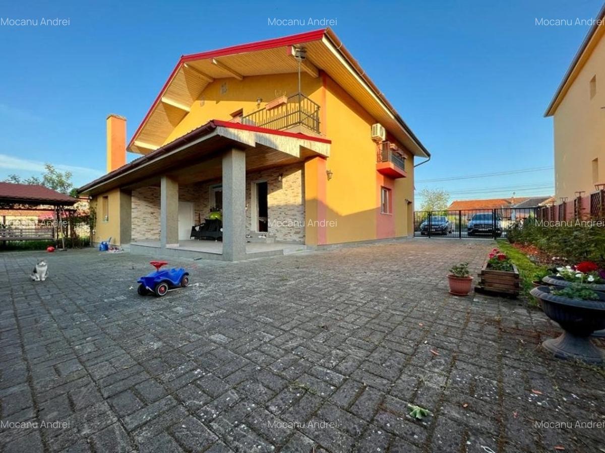Casă cu 6 camere în Moșnița Veche - 1