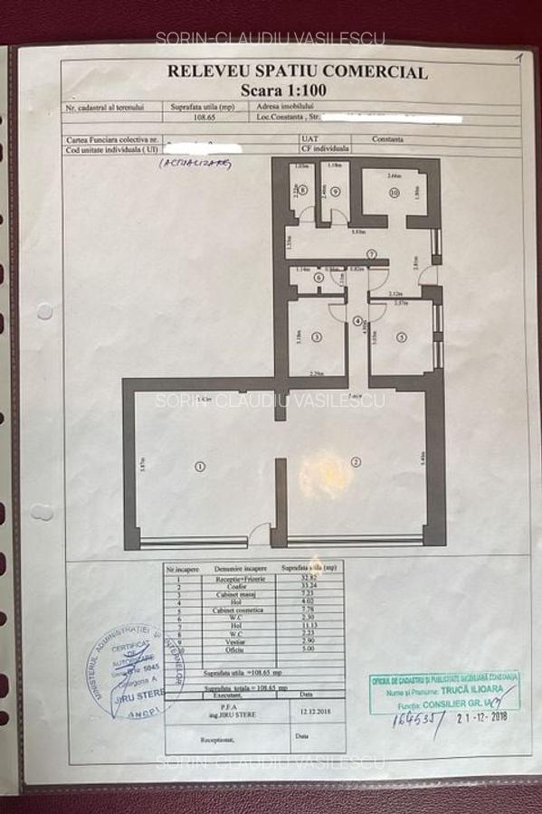 Poarta 6-spatiu comercial finisat modern cu 2 intrari - 31