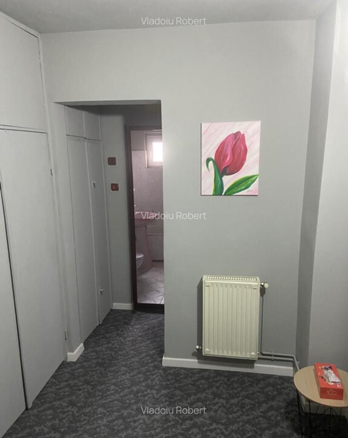 Apartament 2 camere str. Revolu?iei - 4