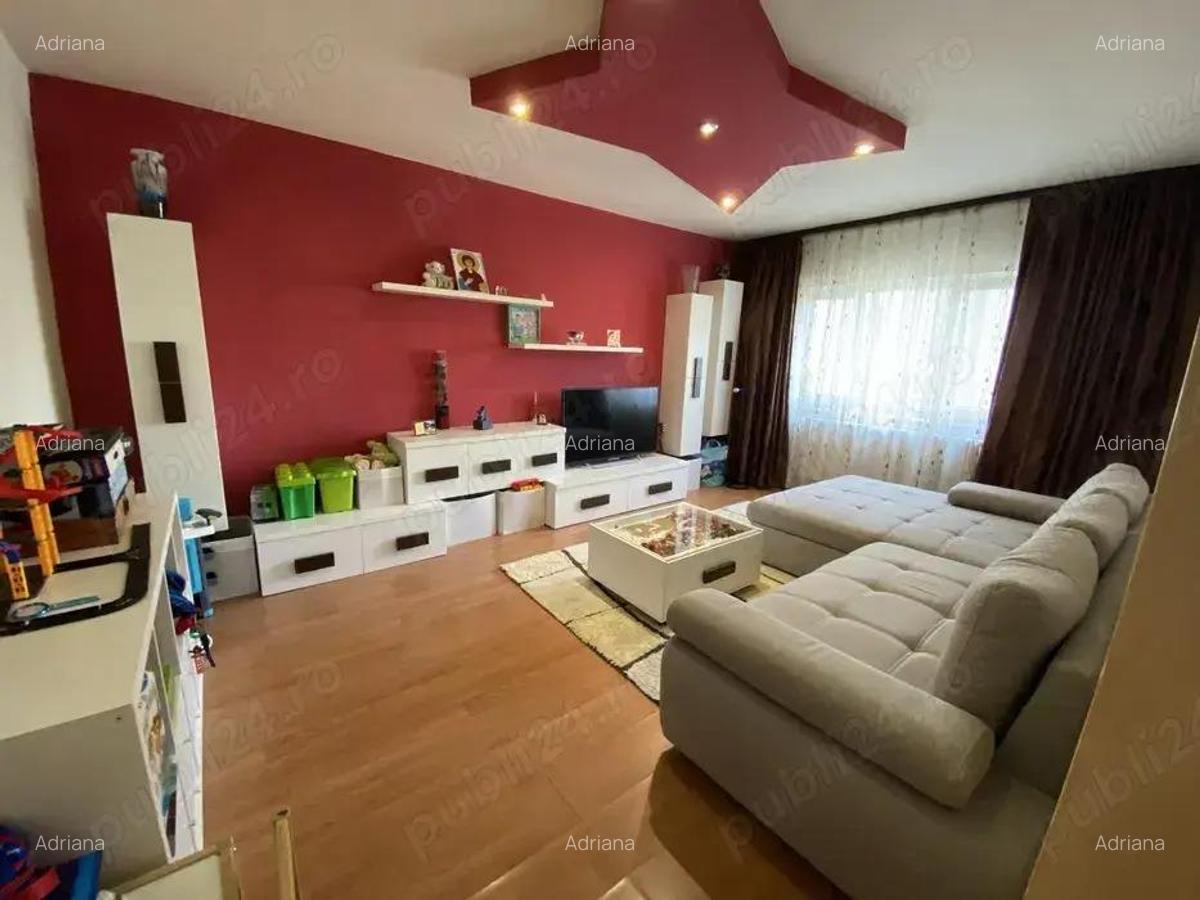 Apartament 3 camere Lipovei decomandat etaj 3 amenajat centrala proprie - 2