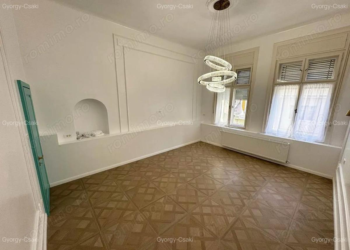 DE INCHIRIAT - Apartament, birou, cabinet - Str. Republici - pietonala - 5