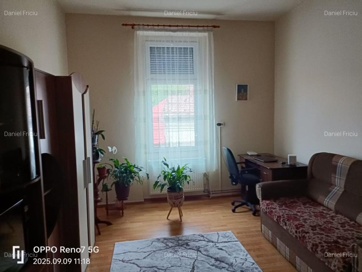 Casa de vanzare in Reghin zona centrala. - 4