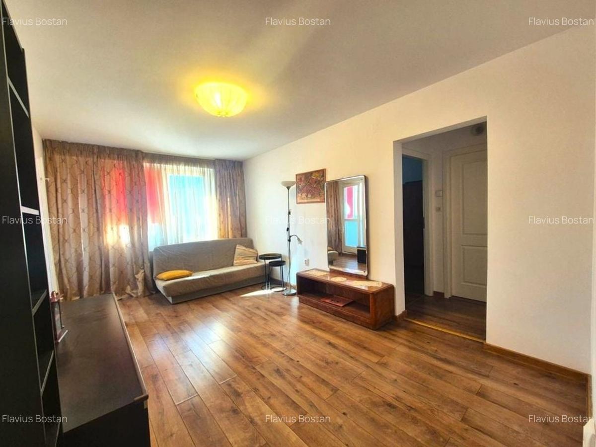 Zona Piata Astra, 3 camere, insorit, cu priveliste. - 7