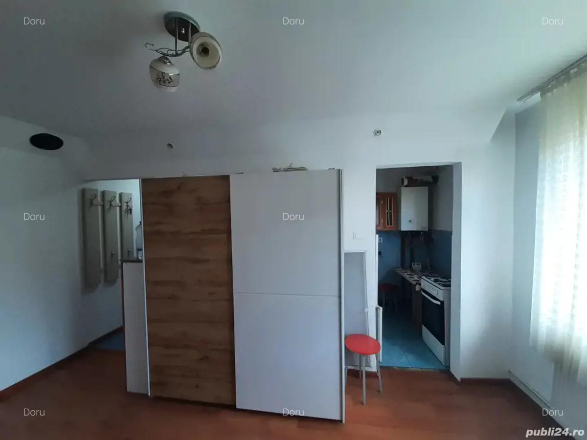 Inchiriez apartament cu doua camere. - 1