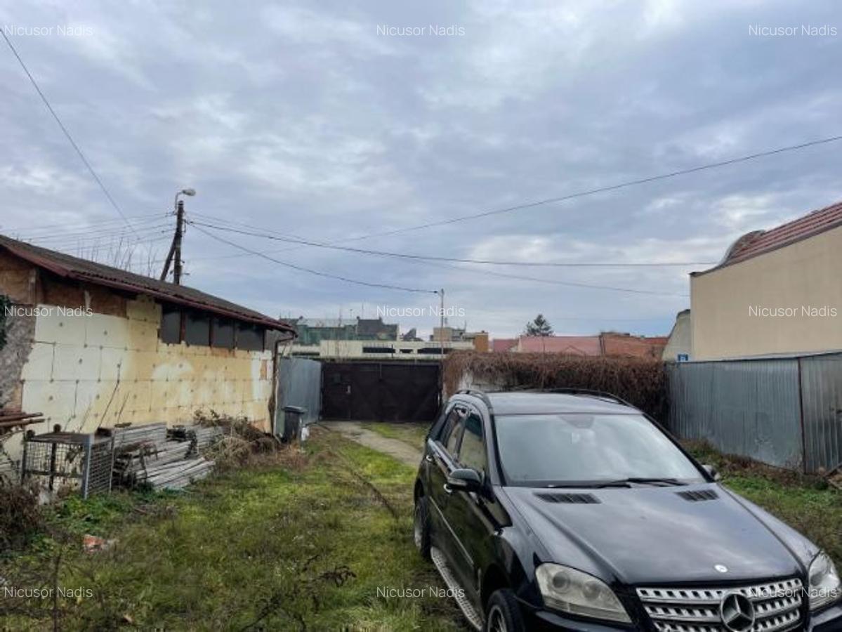 Teren intravilan pentru DEZVOLTATORI - 4