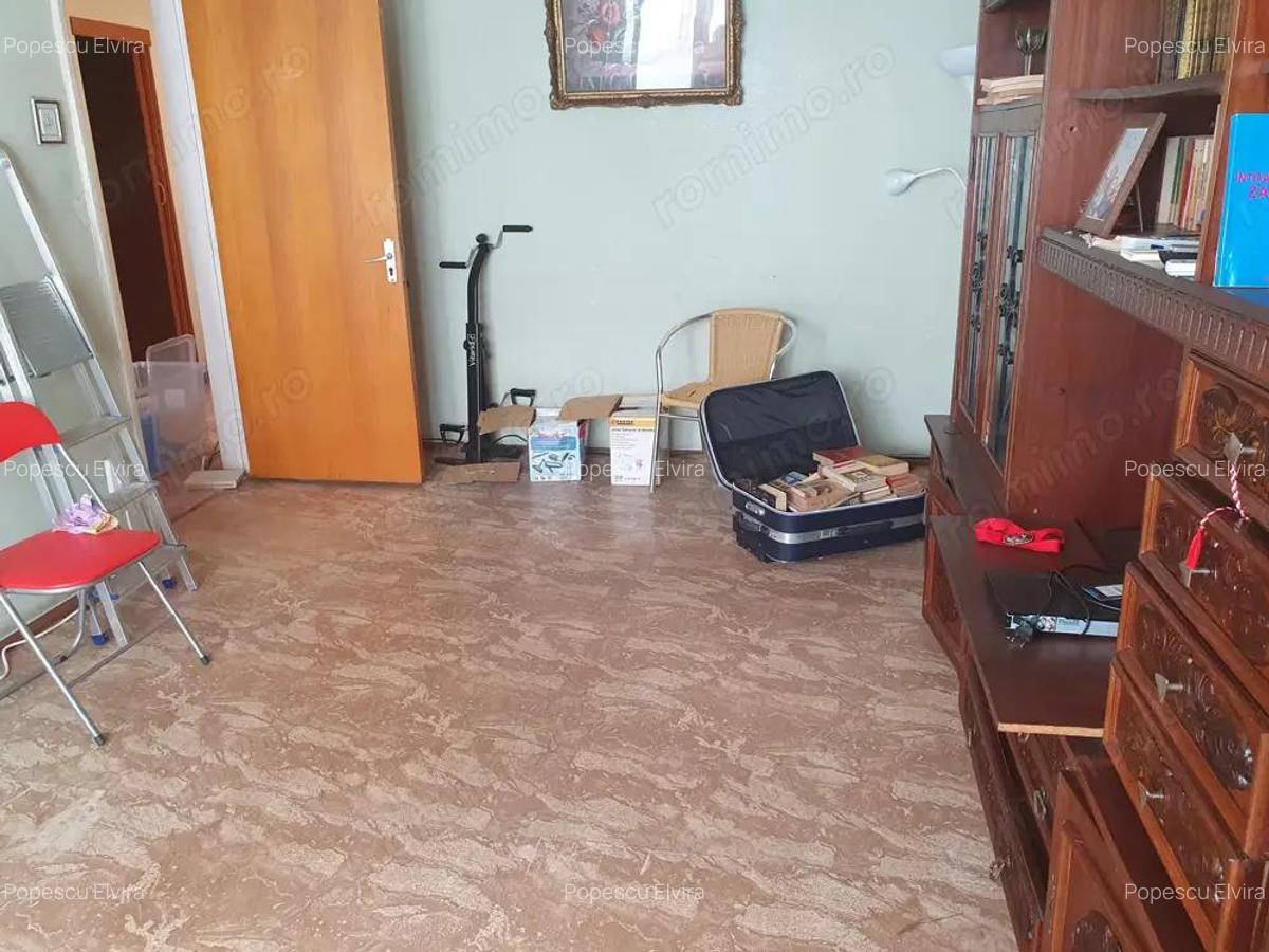 Vanzare 3 camere-decomandat-5 din 10-Dr Taberei-V Ialomitei-liber-bl 75-reabilitat-2 balcoane - 10