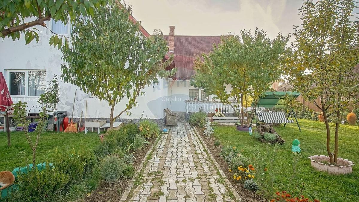 Casa cu 6 camere de vanzare in Rasnov, teren 1.100 mp, zona Glajarie - 5