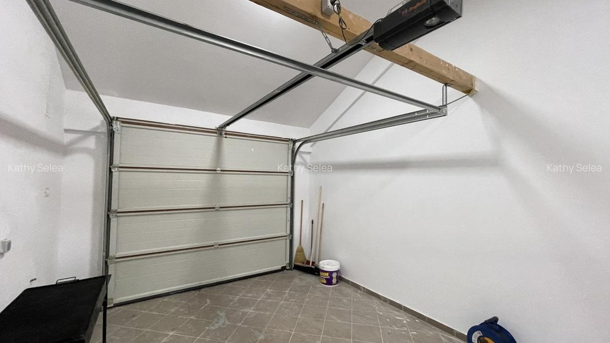 Vila Individuala complet mobilata Laguna Albastra cu garaj - 19