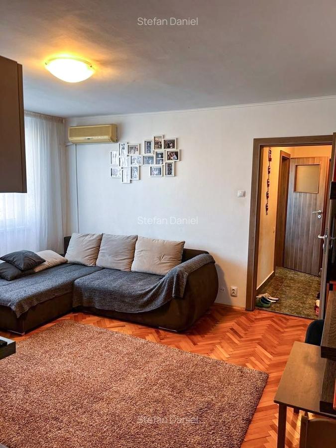 Apartament cu 3 camere semidecomandat, mobilat în Ștefan cel Mare - 1