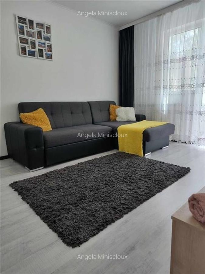 Apartament cu 3 camere decomandat în Astra - 3