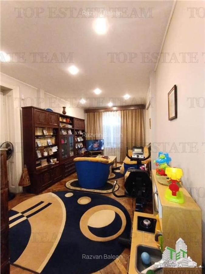 Vila cu aspect de conac in centrul Ploiestiului, ideala pentru locuinta, birou s - 5