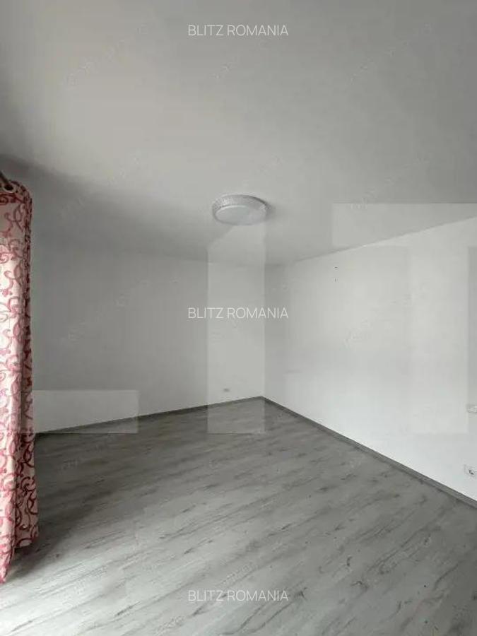 Apartament de vanzare, cu 2 camere, 56 mp, zona Dobroiesti - 2