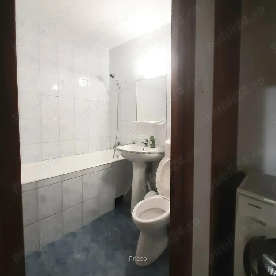 Inchiriez apartament 3 camere, zona Pacurari (Petru Poni) - 5