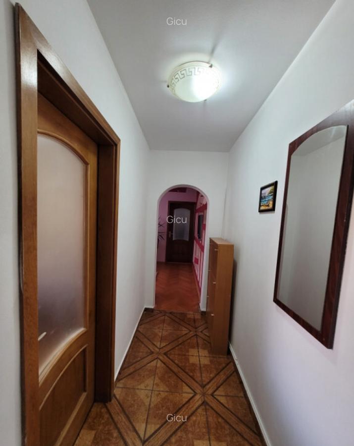 Apartament 3 camere de inchiriat pe Strada de Mijloc - 4