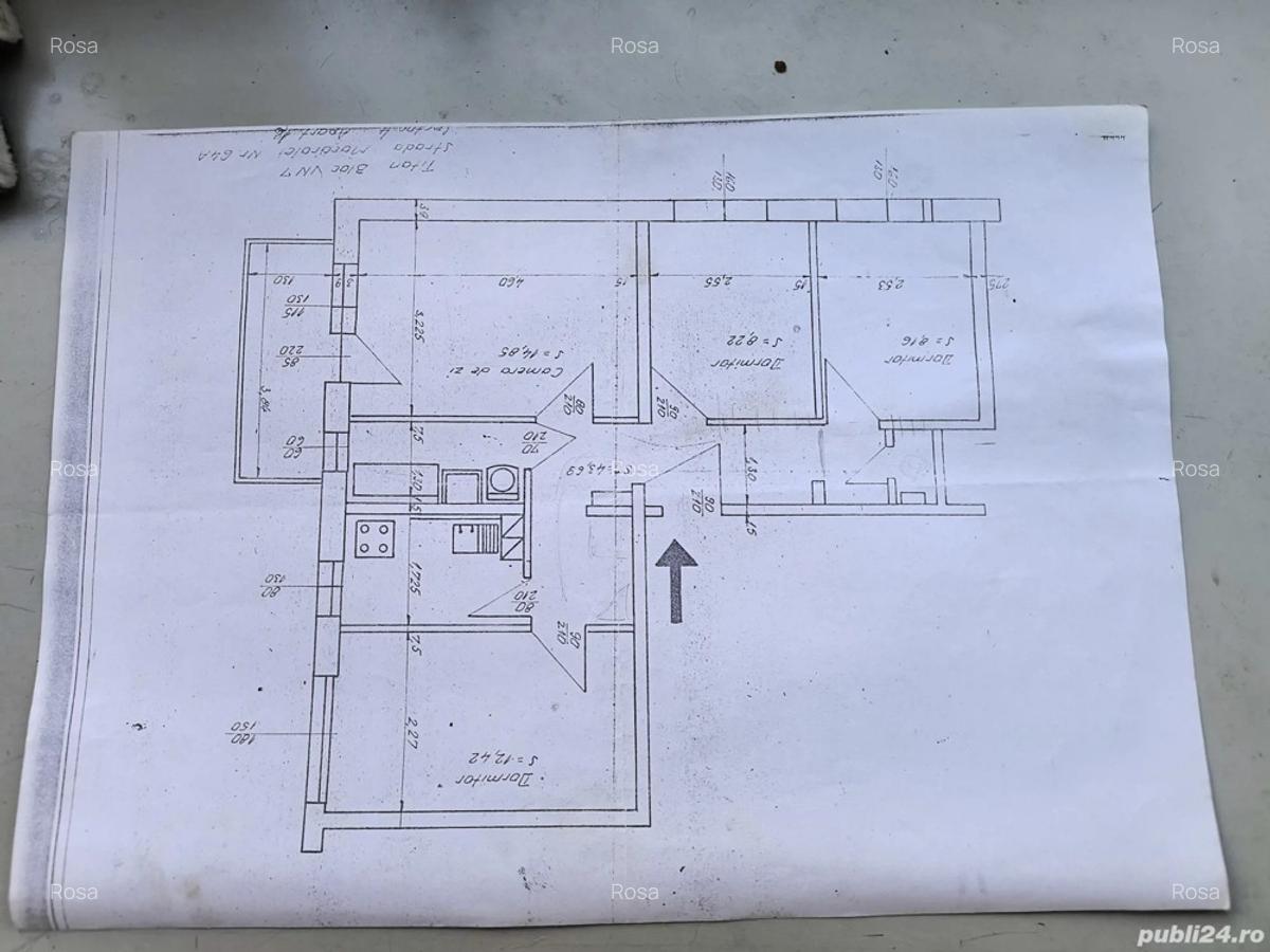 Proprietar Vand Apartament 4 camere, 65 m, balcon, renovat, mobilat, Bulevardul 1 Decembrie 1918 - 16 Proprietar Vand Apartament 4 camere, 65 m, balcon, renovat, mobilat, Bulevardul 1 Decembrie 1918 - 16