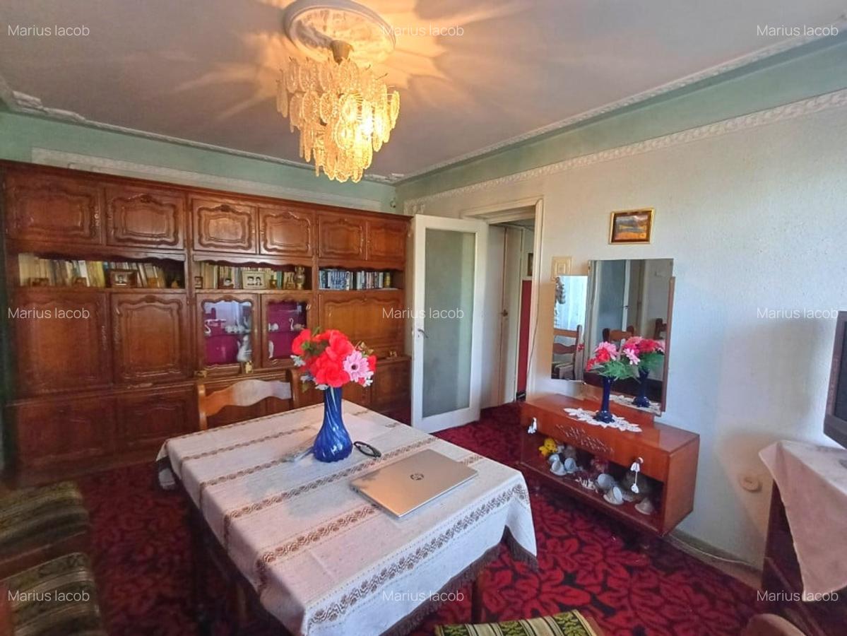 Apartament 3 camere - etaj 3 - Podu Ros - 10 Apartament 3 camere - etaj 3 - Podu Ros - 10