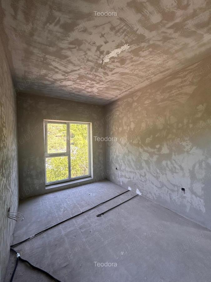 Duplex cu 4 camere, zona Tauti - 10