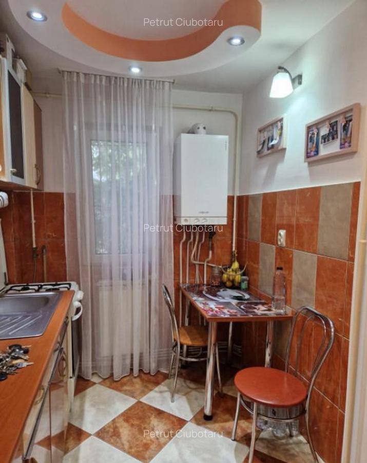 Apartament semidecomandat cu 2 camere, etaj1/4, Vaslui zona - 3