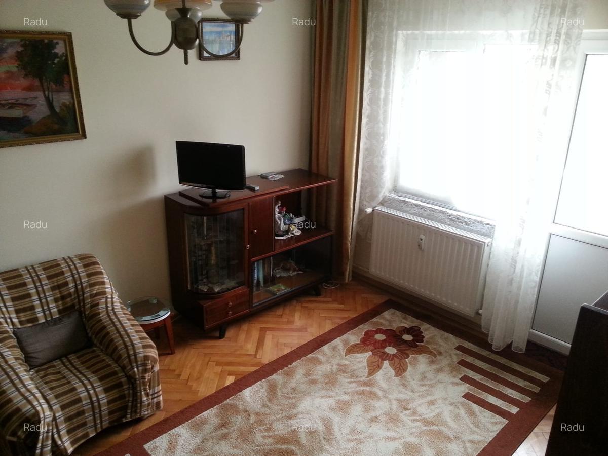 Apartament cu 3 camere semidecomandat în Nord - Spitalul Județean - 3