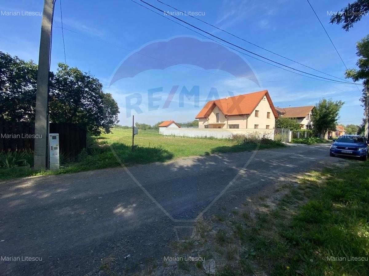 Teren de vanzare in  Prejmer de 3,600 mp ,  intravilan cu utilitati - 1