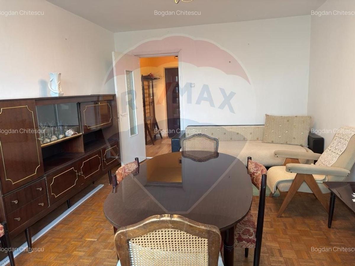 Apartament cu 2 camere de vanzare, strada Bucegi, zona Narcisa - 3