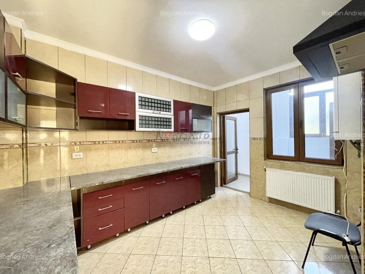 CASA 7 Camere I LOCAȚIE STRATEGICAI Ideala Pentru BUSINESS I 303 MP - 5