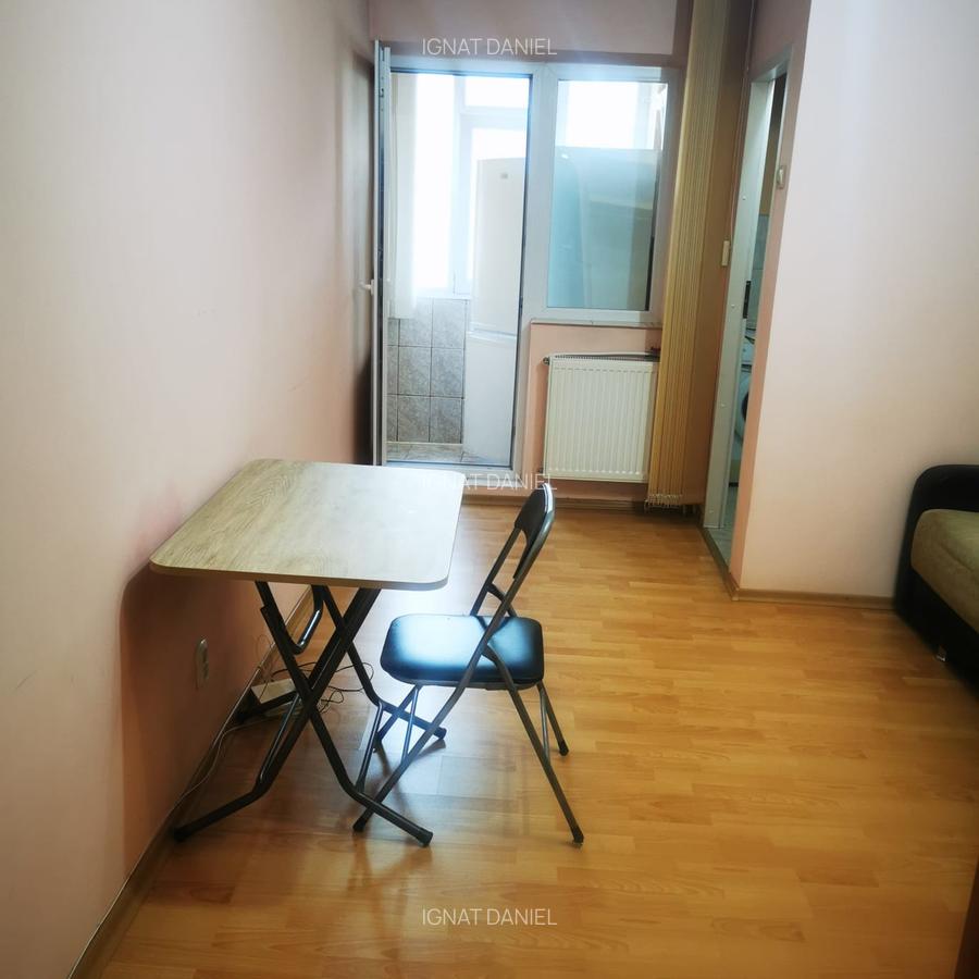 Garsoniera, etajul 3/4, zona Nicolina-Gara Internationala - 3