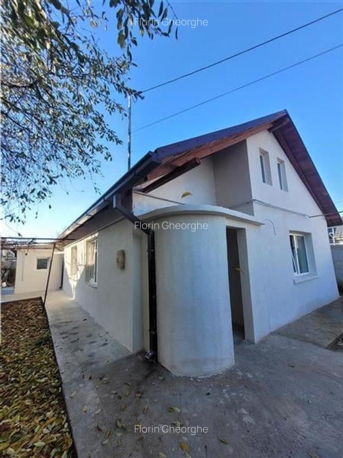 Oferta Unica - Casa La Alb si Teren de 300 mp, proprietate - Navodari, 85000 eur - 1