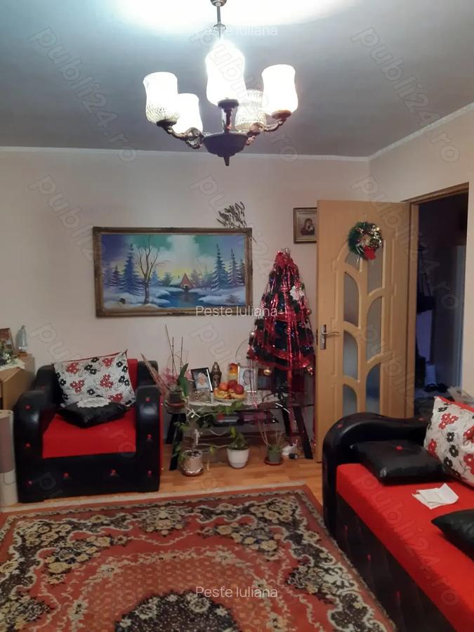 Vand ap.4 in Adjud ,BN. cam.2 bai 2 balcoane 2 ,3 3 cu acoperi? ,pod inchis ?i boxa subsol.. - 1