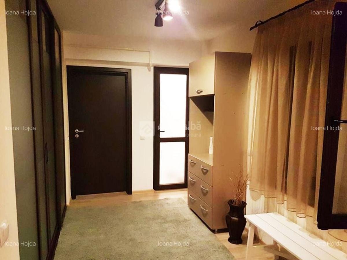 Apartament cu 3 camere semidecomandat, mobilat în Central - 12