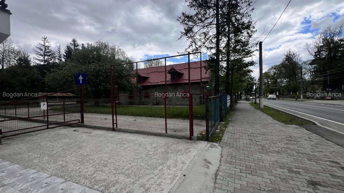 Teren + Cladire - Fostul Padoc al Casei Regale a Romaniei din Statiunea Busteni - 12