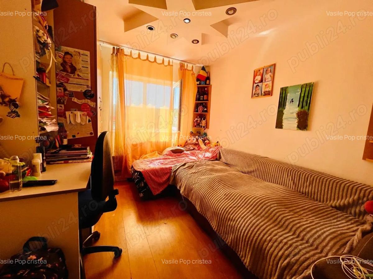Vand apartament 3 camera in Mana?tur - 6