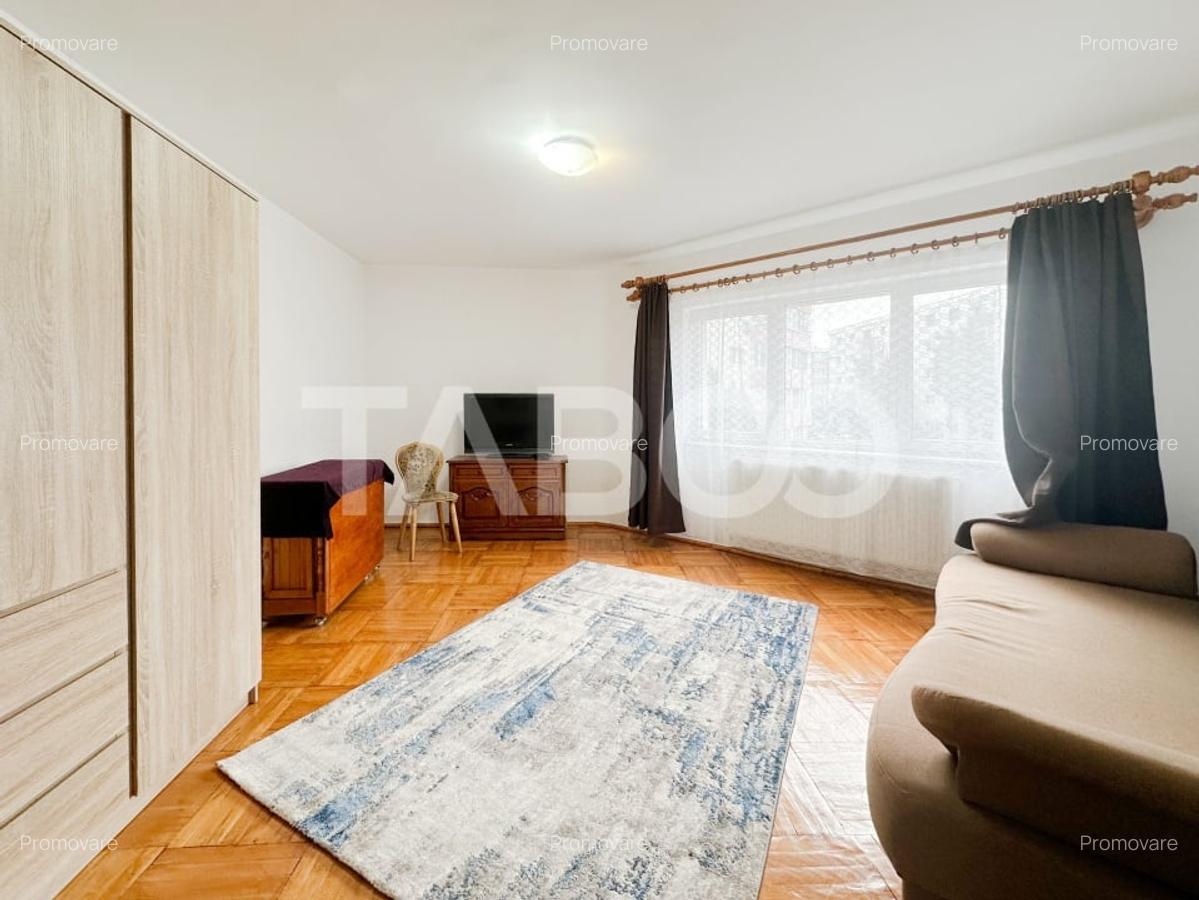Apartament cu 2 camere decomandate in zona Mogosoaia Manastur - 1