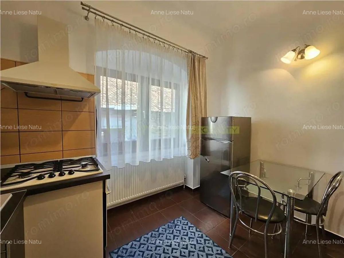 Garsoniera moderna de inchiriat in Centrul Istoric - 11