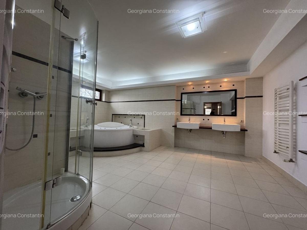 Vila cu gradina impresionanta de 850 mp si piscina exterioara - 11