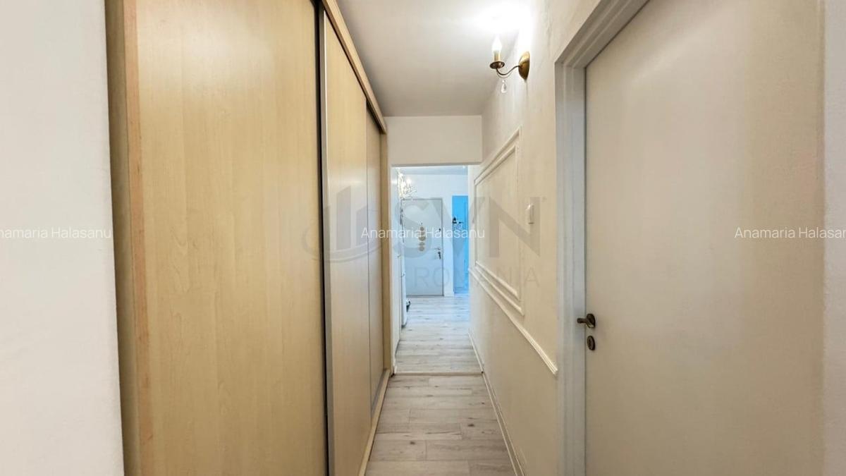 Apartament cu 3 camere decomandat în Băneasa - 9