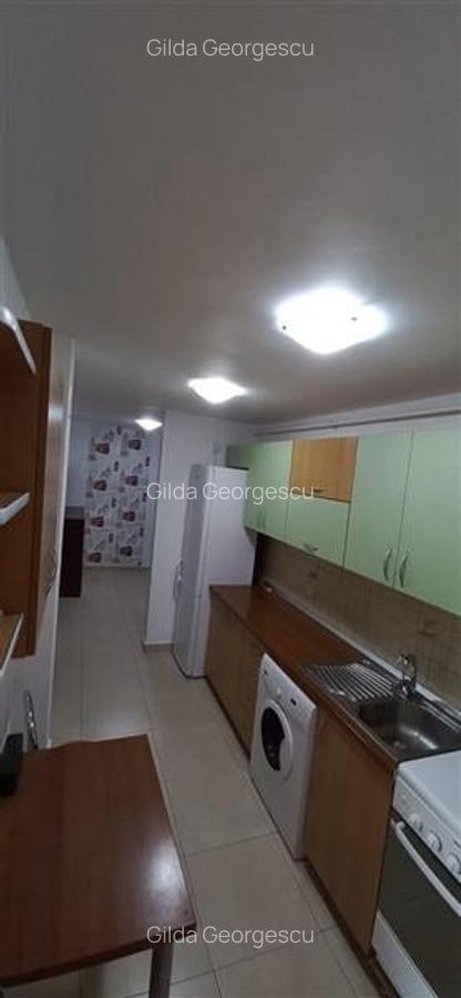 Apartament cu 3 camere decomandat în Gemenii - 2