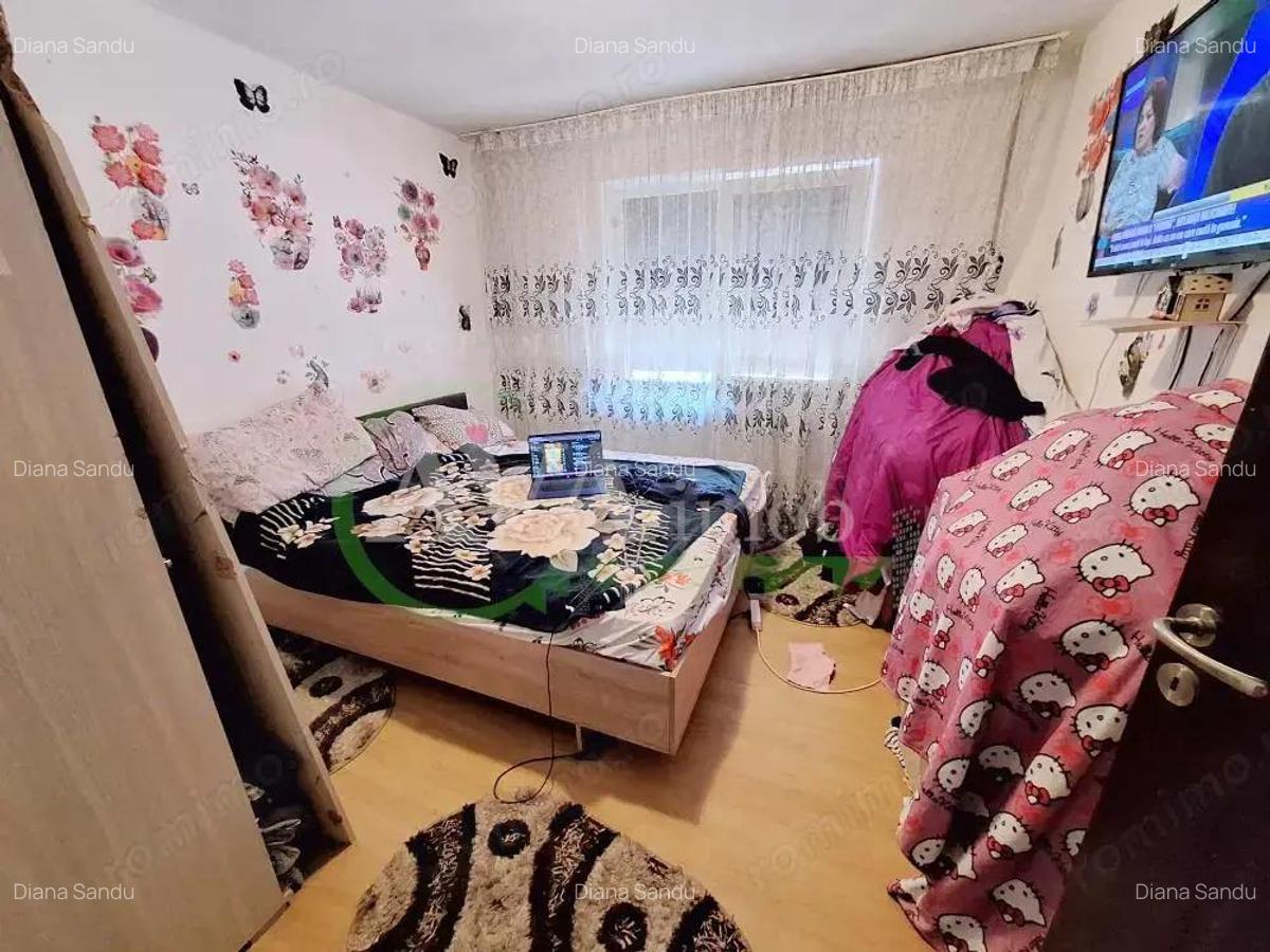 Apartament 3 camere, etaj 3 4, zona Bazinul de Inot Bacau - 7