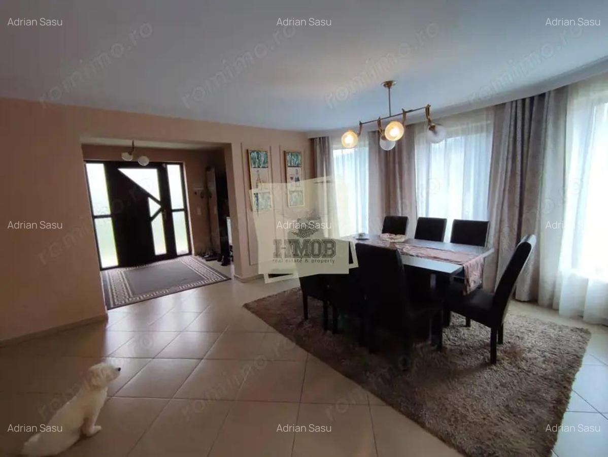 Casa cu 4 camere 3 bai garaj inchis si teren 1100 mp in Tocile - 1