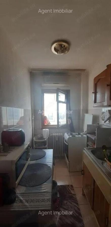 Iancului etaj 7 din 10 decomandat - 1