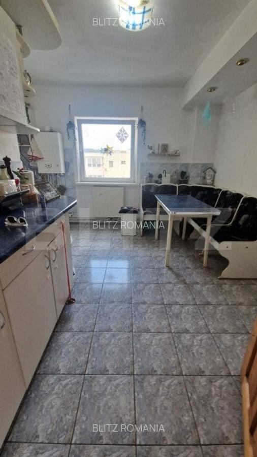 Apartament de vanzare, cu 4 camere, 91 mp, zona-Astra - 2