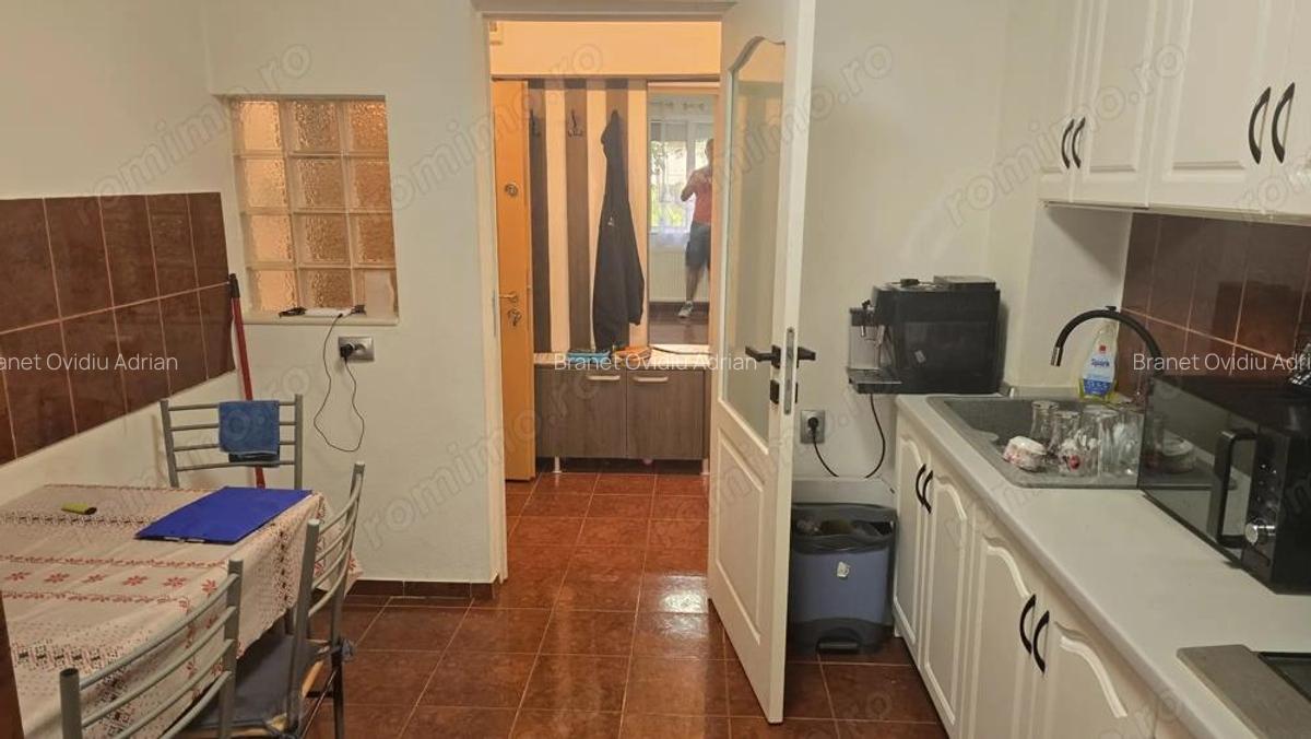 Vand apartament 3 camere decomandat in Deva, Saturn (Politia Municipiului), parter inalt, mobilat - 9