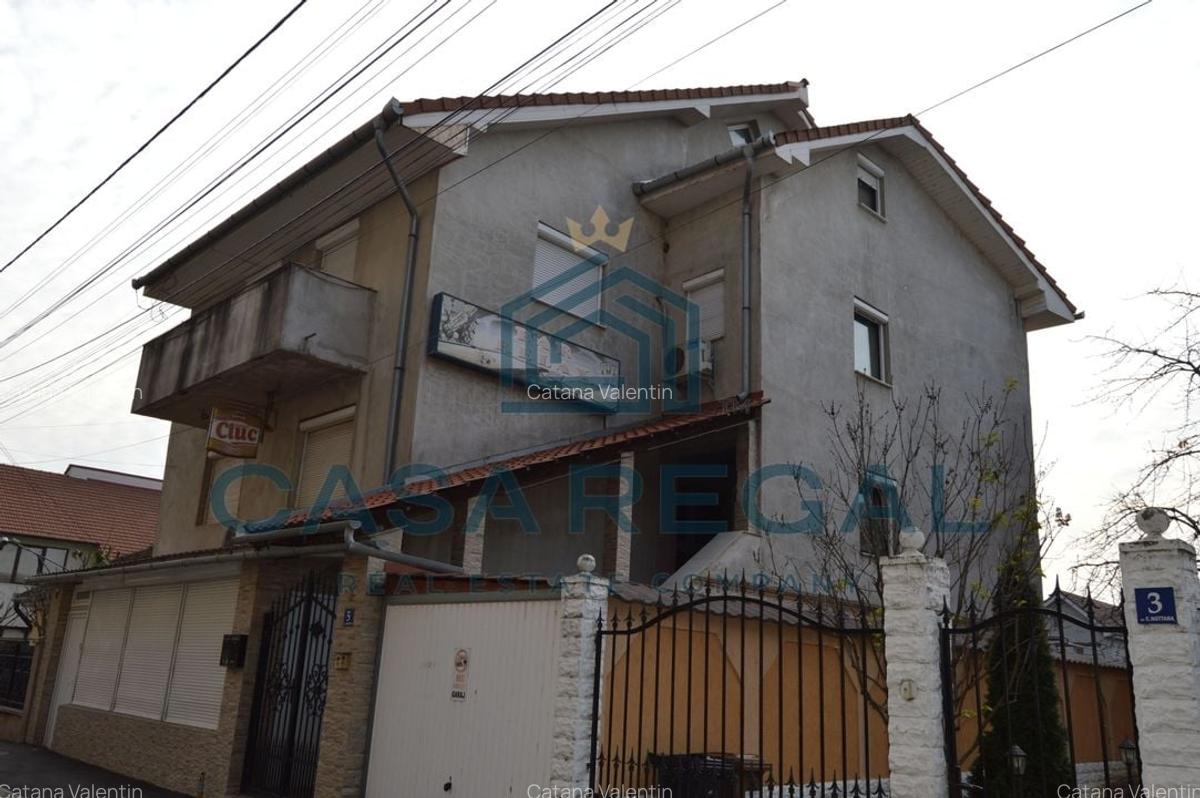 Apartament cu 3 camere decomandat în Nufărul - 1