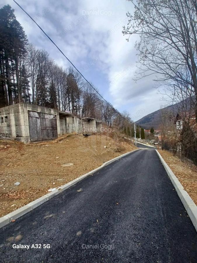 TEREN INTRAVILAN//PLATOU IZVOR//SINAIA - 3