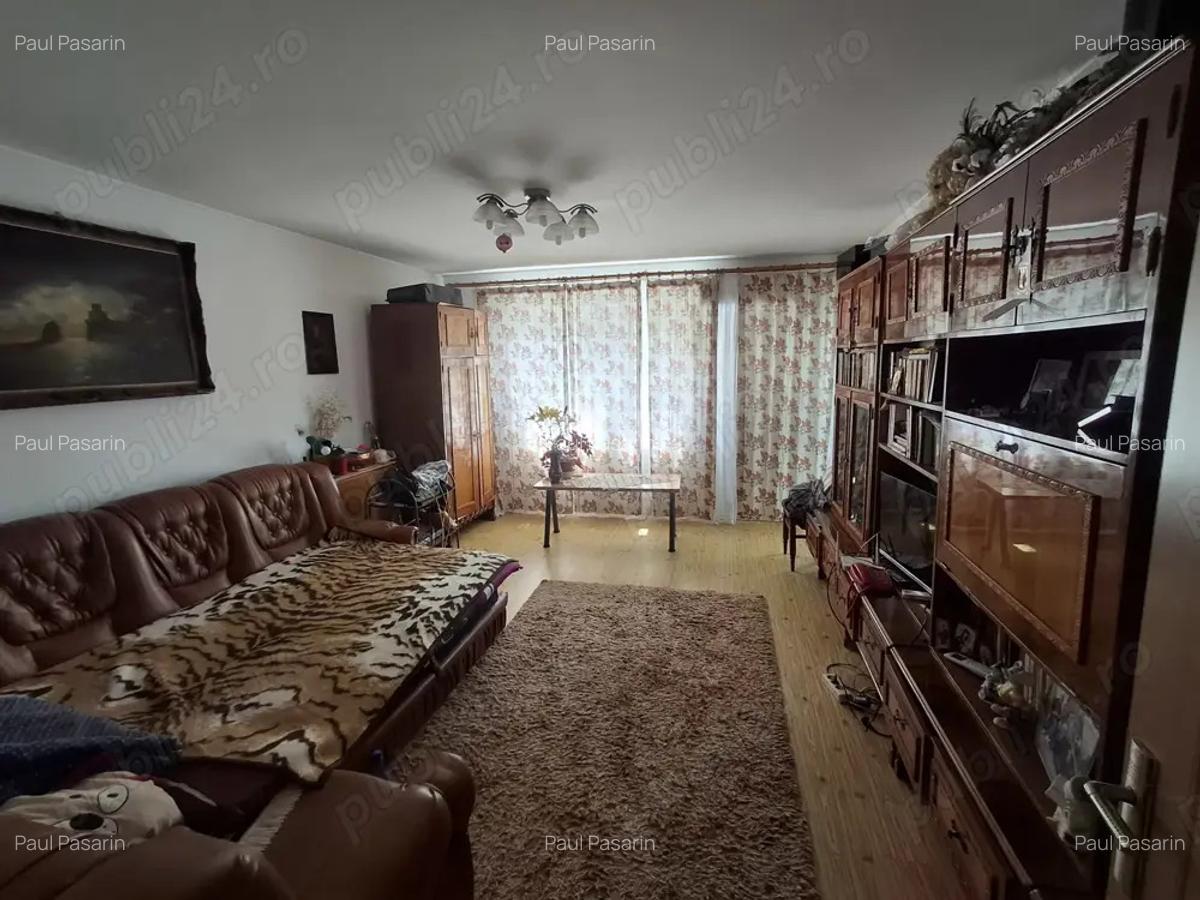 Vand apartament 3 camere in Baile Herculane,garaj si boxa - 2