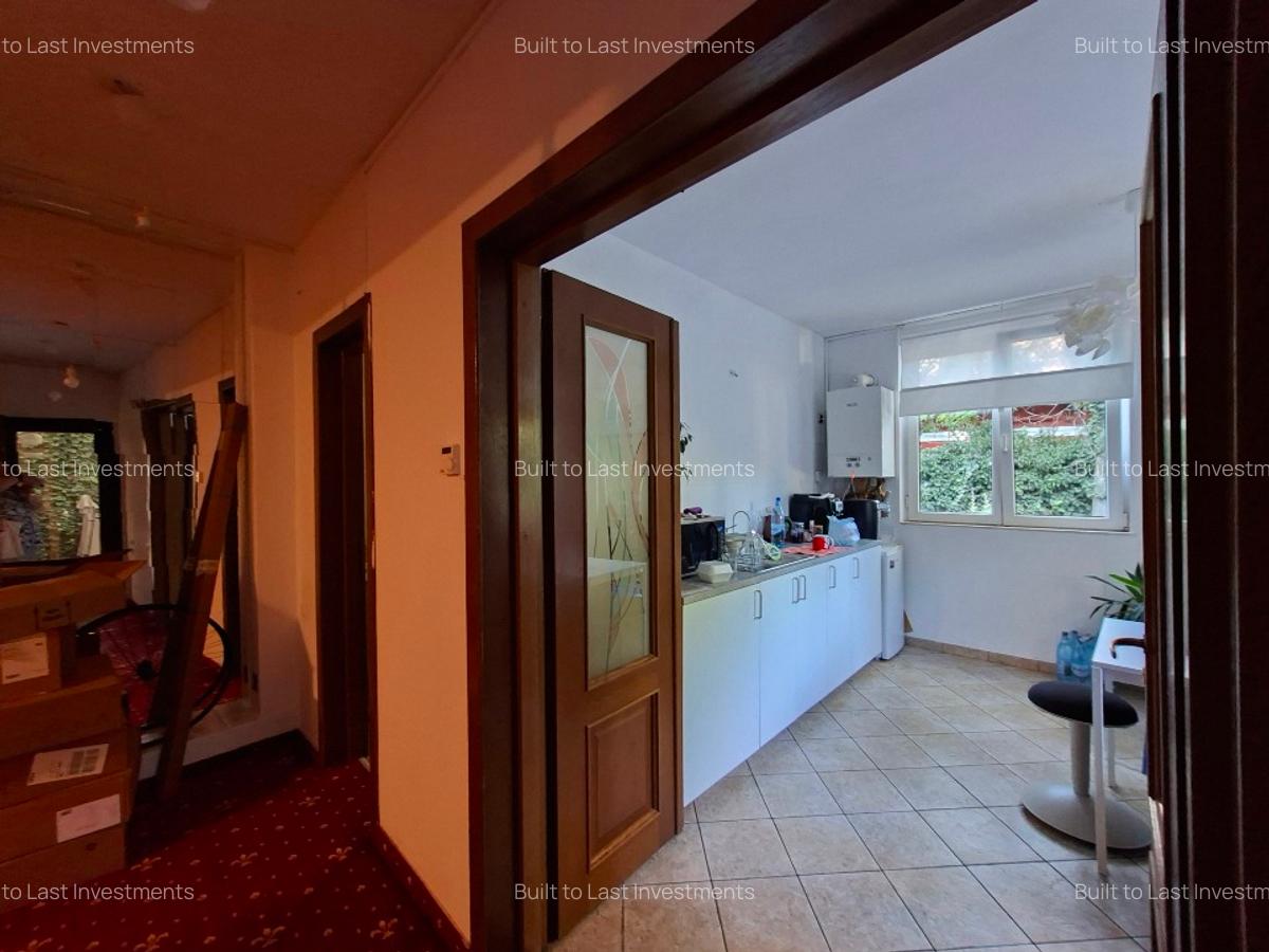 Vilă de închiriat – Zona Icoanei birouri cabinete firme - 2 Vilă de închiriat – Zona Icoanei birouri cabinete firme - 2