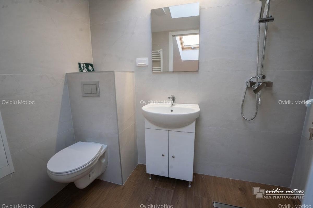 Spatiu comercial cu vitrina, ultracentral - 18